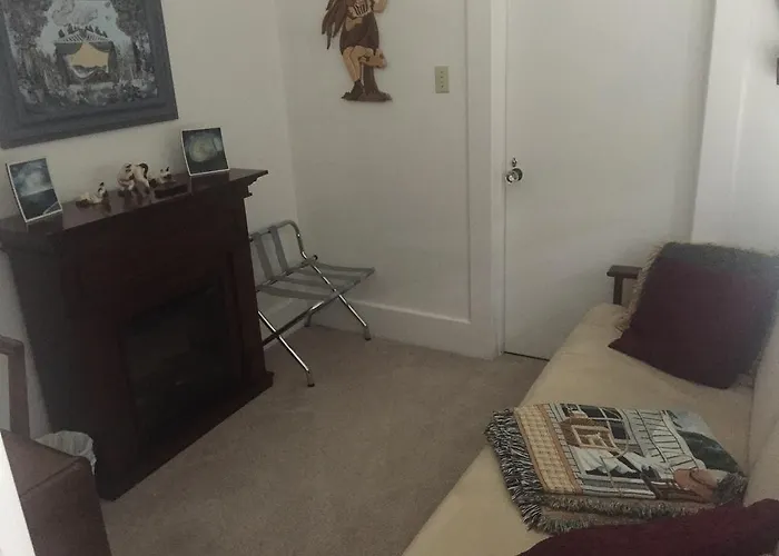Queen Suite